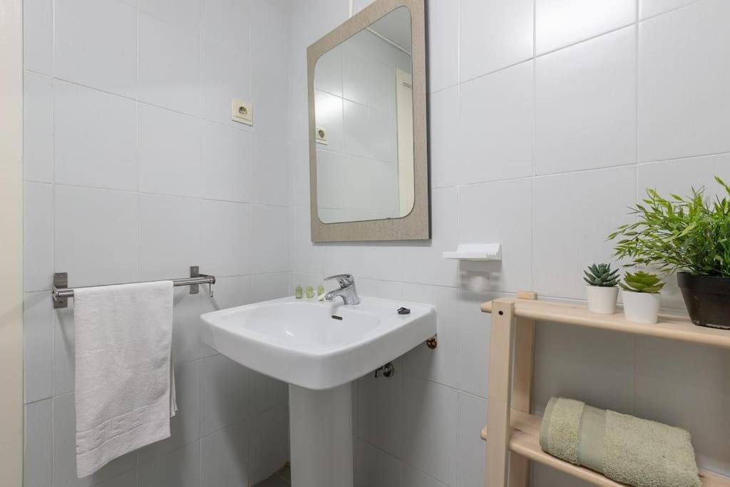 Apartamento Fuengirola Beach Lägenhet Exteriör bild