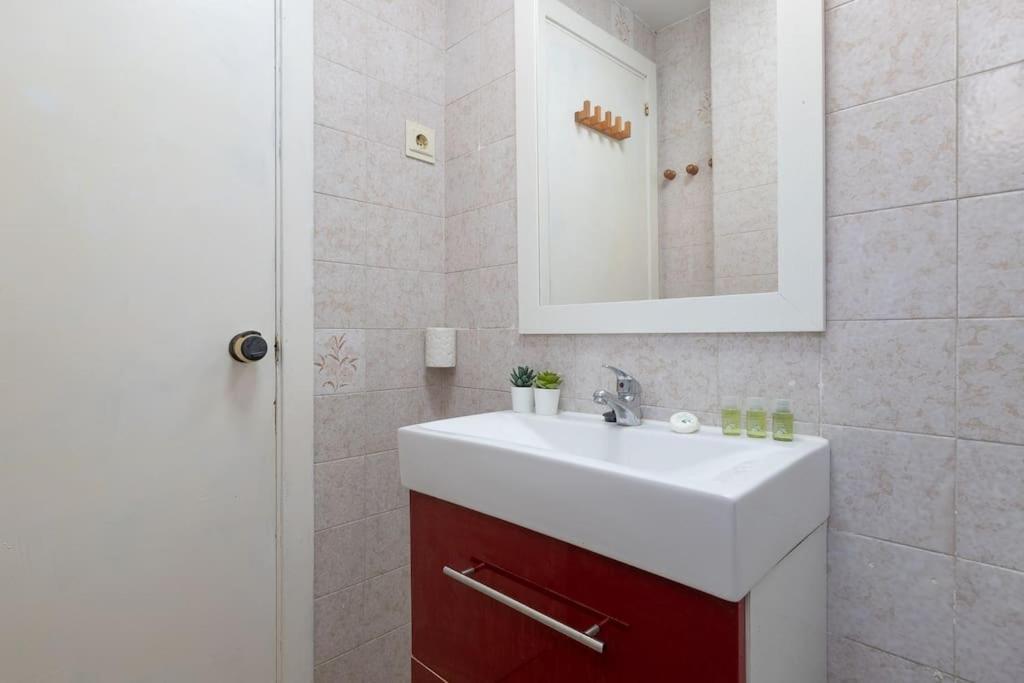 Apartamento Fuengirola Beach Lägenhet Exteriör bild