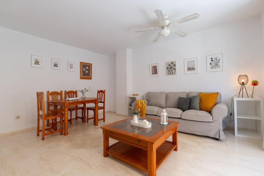 Apartamento Fuengirola Beach Lägenhet Exteriör bild