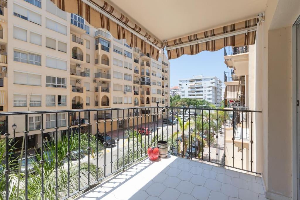 Apartamento Fuengirola Beach Lägenhet Exteriör bild